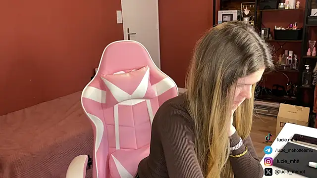 lucie mehott online show from January 31, 2025, 8:54 am