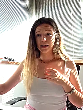 lucie mehott online show from April 30, 2026, 8:20 am