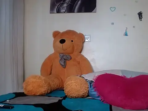 Snapshot of TeenieReeny chatting on January 14, 2025, 10:17 am TeenieReeny online show from January 14, 2025, 10:17 am