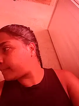 Giselabrunette25 online show from February 4, 2026, 3:18 pm