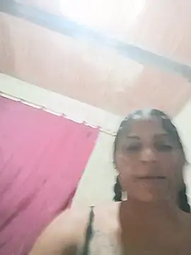 Snapshot of Giselabrunette25 chatting on August 2, 2026, 7:29 am Giselabrunette25 online show from August 2, 2026, 7:29 am
