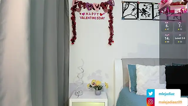 MalejaDiaz  online show from February 14, 2025, 3:47 pm