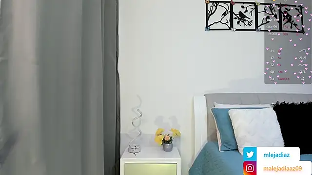 MalejaDiaz  online show from March 8, 2025, 3:56 pm