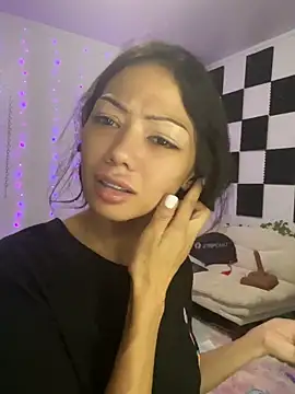 Snapshot of yummyrina chatting on May 9, 2026, 1:16 pm yummyrina online show from May 9, 2026, 1:16 pm