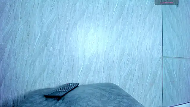 Snapshot of Hilary-banks chatting on December 19, 2024, 9:07 am Hilary-banks online show from December 19, 2024, 9:07 am