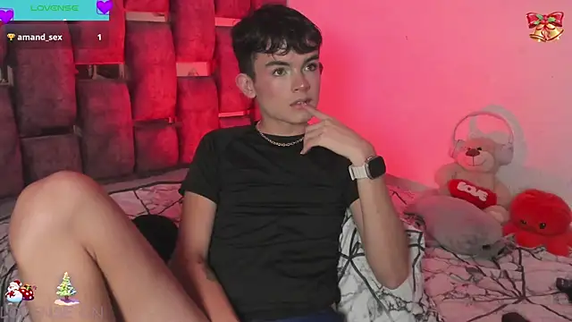 Snapshot of Angelo_018 chatting on December 14, 2024, 8:02 am Angelo 018 online show from December 14, 2024, 8:02 am