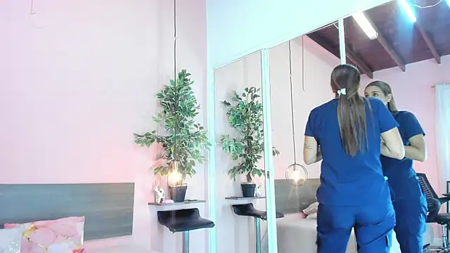 Snapshot of Alana_Suares1 chatting on September 18, 2025, 8:55 pm Alana Suares1 online show from September 18, 2025, 8:55 pm