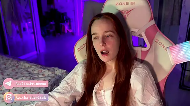 Snapshot of pearl_princess_ chatting on February 7, 2025, 12:20 am pearl princess online show from February 7, 2025, 12:20 am