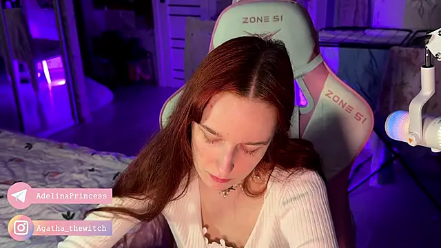 Snapshot of pearl_princess_ chatting on February 11, 2025, 10:07 pm pearl princess online show from February 11, 2025, 10:07 pm