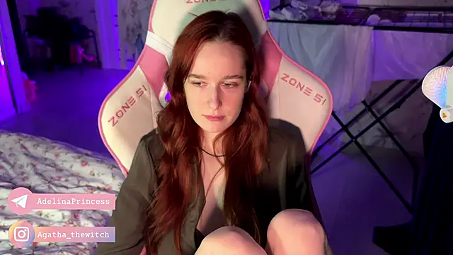 Snapshot of pearl_princess_ chatting on February 26, 2025, 12:38 am pearl princess online show from February 26, 2025, 12:38 am