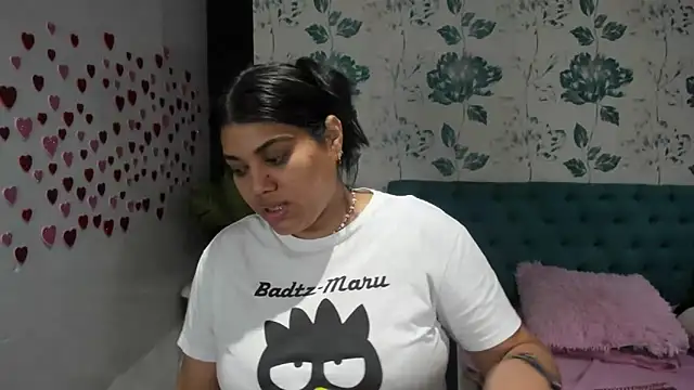 Snapshot of LindaBreeS chatting on February 18, 2025, 2:27 pm LindaBreeS online show from February 18, 2025, 2:27 pm