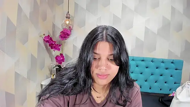 Snapshot of LindaBreeS chatting on September 29, 2025, 2:22 pm LindaBreeS online show from September 29, 2025, 2:22 pm