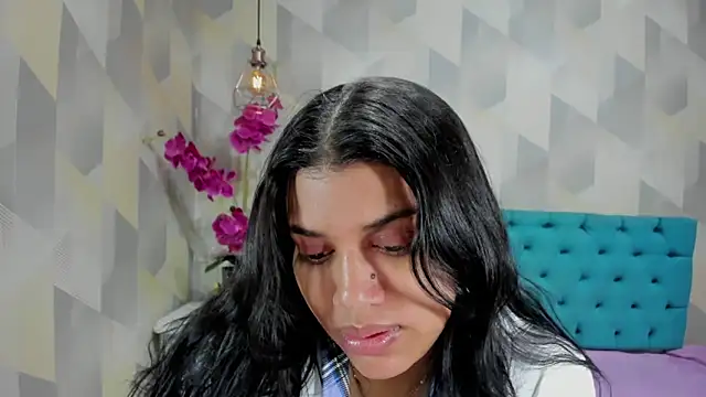 Snapshot of LindaBreeS chatting on October 17, 2025, 3:36 pm LindaBreeS online show from October 17, 2025, 3:36 pm