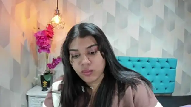 LindaBreeS online show from March 8, 2026, 3:05 pm