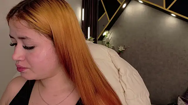 Snapshot of almma_shy chatting on February 26, 2025, 3:08 pm almma shy online show from February 26, 2025, 3:08 pm