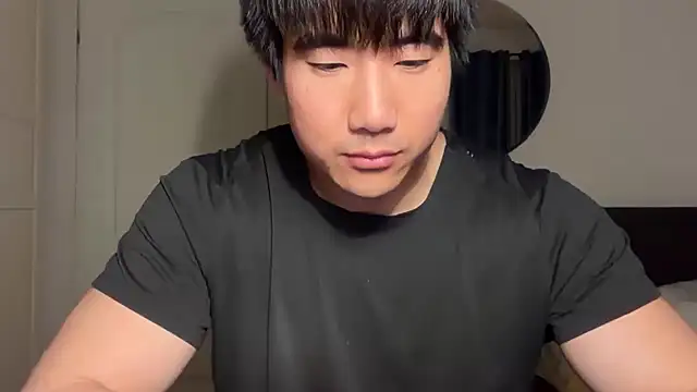 jungcock3210 online show from November 20, 2025, 5:07 am