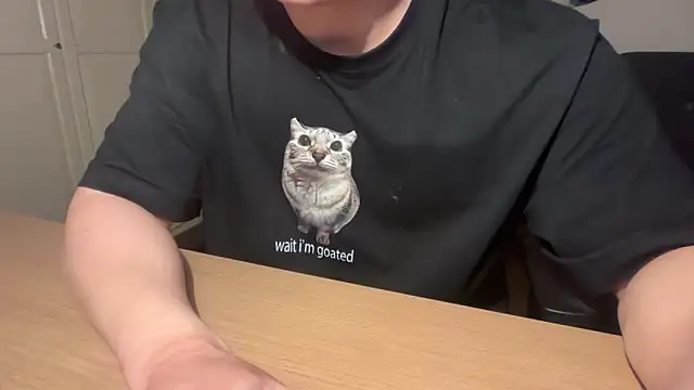 jungcock3210 online show from March 9, 2026, 5:28 pm