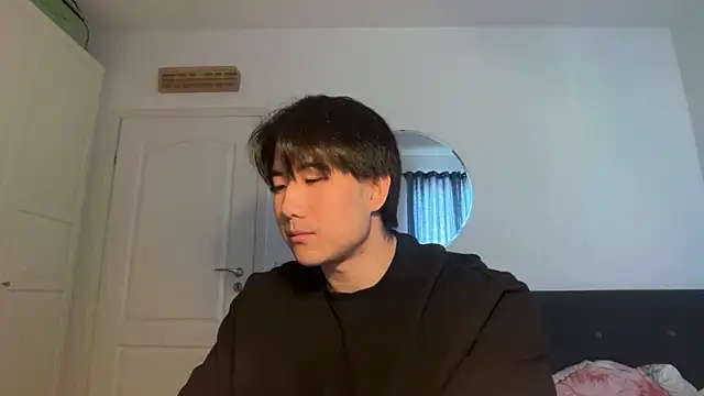 jungcock3210 online show from March 13, 2026, 12:34 pm