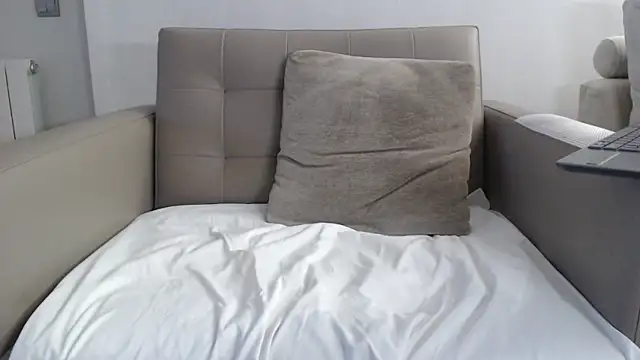 Snapshot of kim721 chatting on October 9, 2025, 11:52 am kim721 online show from October 9, 2025, 11:52 am