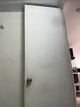 Nikothyna online show from December 18, 2025, 8:15 pm