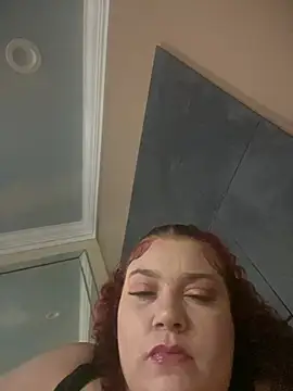 lolabun247 online show from May 4, 2026, 5:47 am