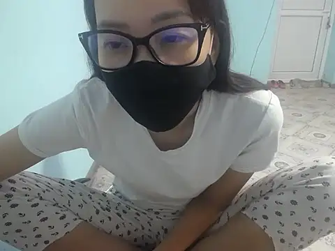 Snapshot of elllaaxx chatting on July 12, 2026, 3:41 am elllaaxx online show from July 12, 2026, 3:41 am
