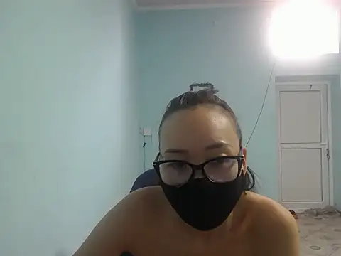 Snapshot of elllaaxx chatting on July 19, 2026, 3:54 am elllaaxx online show from July 19, 2026, 3:54 am