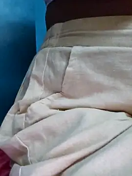 sexyindi couple online show from September 28, 2025, 1:49 pm