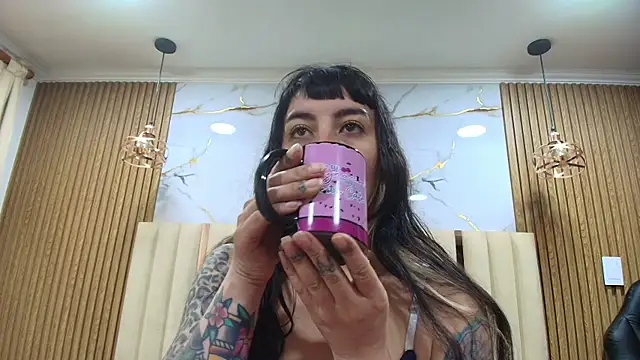 Snapshot of Naughty_Kittenm chatting on July 3, 2026, 10:43 am Naughty Kittenm online show from July 3, 2026, 10:43 am