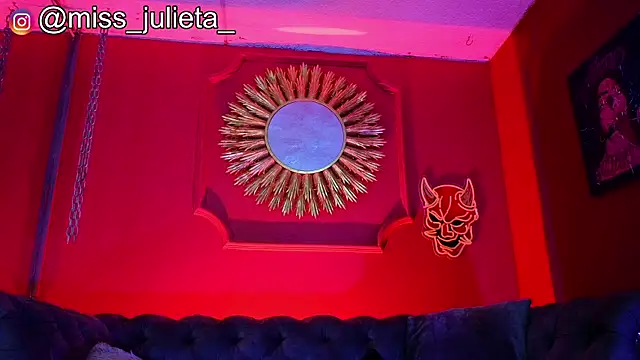 Snapshot of Julieta_Russell chatting on July 10, 2026, 12:30 pm Julieta Russell online show from July 10, 2026, 12:30 pm