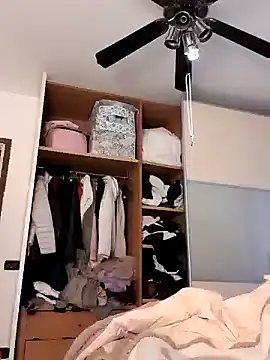 kikkastar online show from December 30, 2024, 1:03 pm