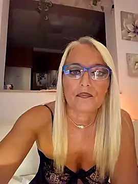 kikkastar online show from September 11, 2025, 7:47 pm