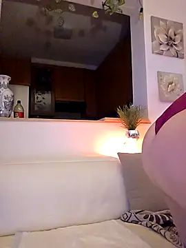 kikkastar online show from February 11, 2026, 8:47 pm