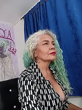 Snapshot of freyadevil333 chatting on July 17, 2026, 6:42 am freyadevil333 online show from July 17, 2026, 6:42 am