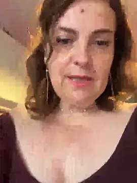 Snapshot of Sunbelxx chatting on May 11, 2026, 8:53 am Sunbelxx online show from May 11, 2026, 8:53 am