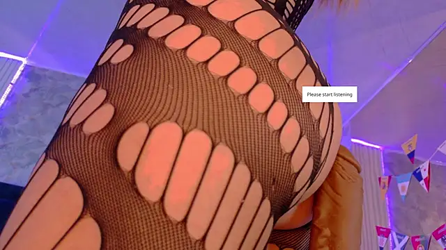 MollyCruz online show from July 7, 2026, 1:04 pm