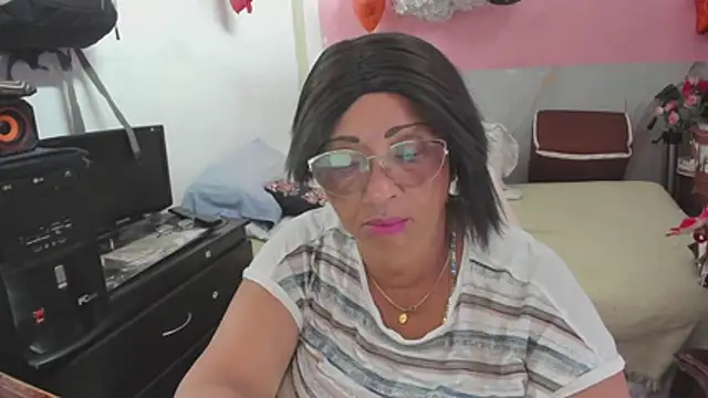 Snapshot of Mrs_mommy_ chatting on July 21, 2026, 7:49 pm Mrs mommy online show from July 21, 2026, 7:49 pm