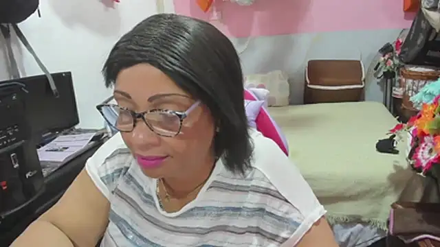 Snapshot of Mrs_mommy_ chatting on July 24, 2026, 7:01 pm Mrs mommy online show from July 24, 2026, 7:01 pm