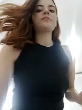 Snapshot of Bellacrox chatting on January 19, 2025, 2:25 am Bellacrox online show from January 19, 2025, 2:25 am