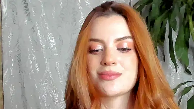 Snapshot of Bellacrox chatting on October 2, 2025, 11:45 pm Bellacrox online show from October 2, 2025, 11:45 pm