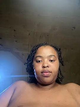 Linahlove online show from January 29, 2025, 8:25 pm