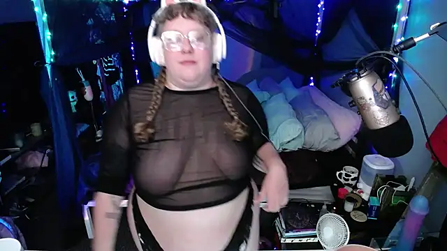 FatVeronica online show from January 23, 2025, 2:33 am