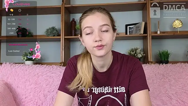 Ksuhesa online show from September 14, 2025, 8:02 am