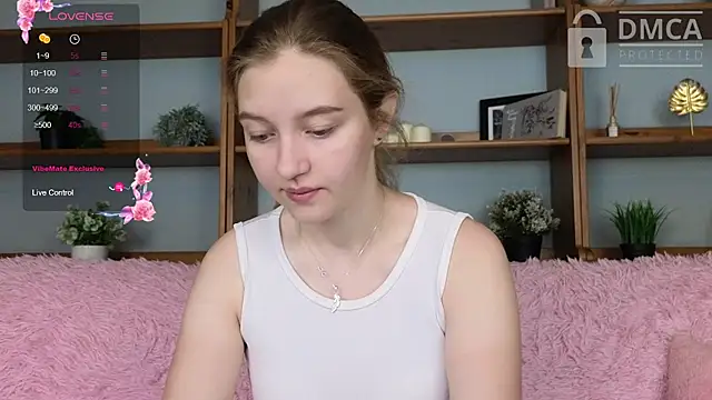 Ksuhesa online show from October 3, 2025, 2:08 am