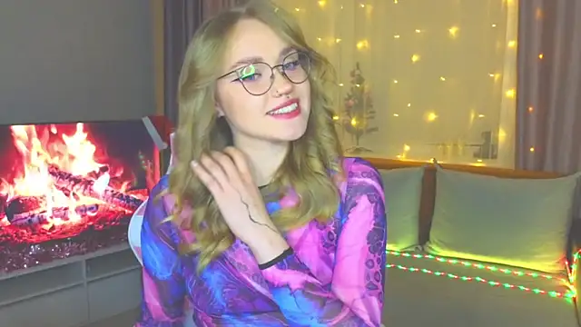 Aurora Golden1 online show from January 25, 2025, 7:28 pm