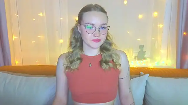 Aurora Golden1 online show from February 2, 2025, 4:22 pm