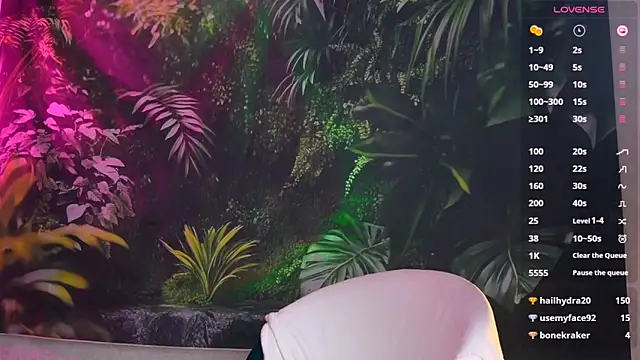 Snapshot of soffy__kisss chatting on March 17, 2025, 7:37 pm soffy kisss online show from March 17, 2025, 7:37 pm