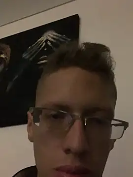 Snapshot of SOYMRX chatting on December 27, 2024, 3:20 am SOYMRX online show from December 27, 2024, 3:20 am