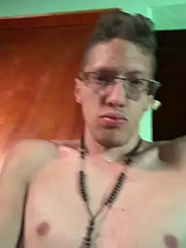 Snapshot of SOYMRX chatting on January 6, 2025, 9:32 pm SOYMRX online show from January 6, 2025, 9:32 pm