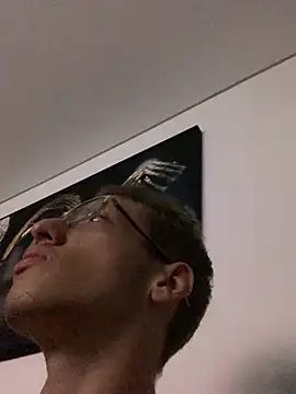 Snapshot of SOYMRX chatting on February 1, 2025, 3:08 am SOYMRX online show from February 1, 2025, 3:08 am